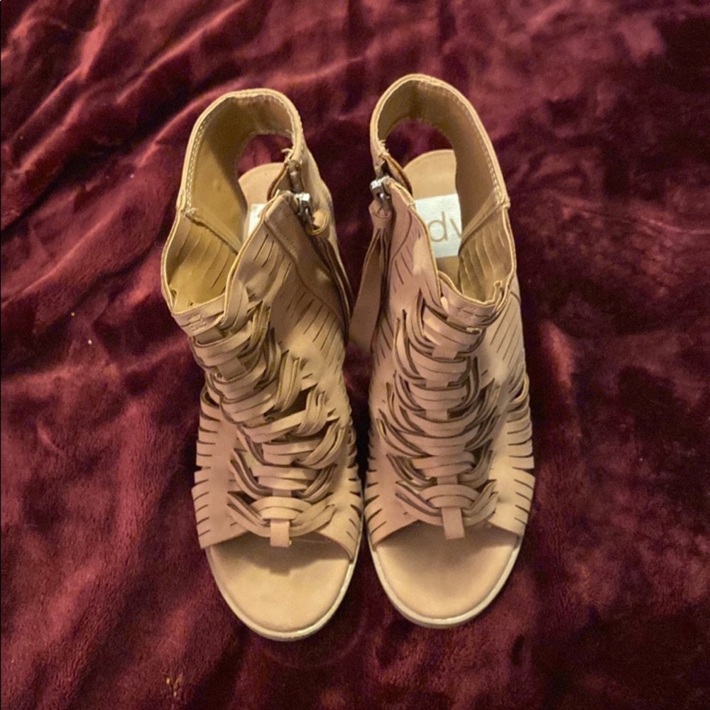 DV heels
